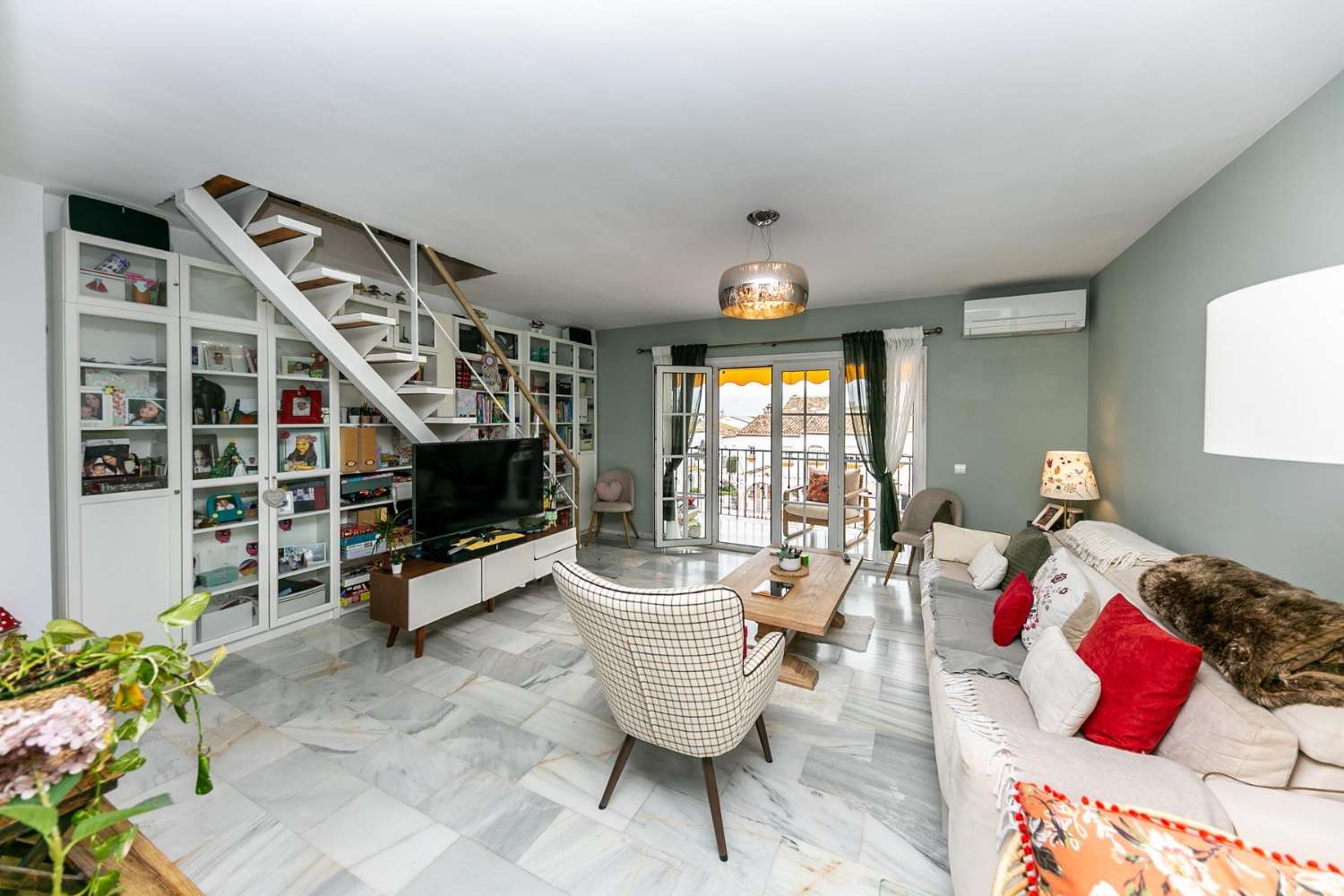 Exclusivo ático dúplex en la urbanización Tío Charles, bENALMADENA