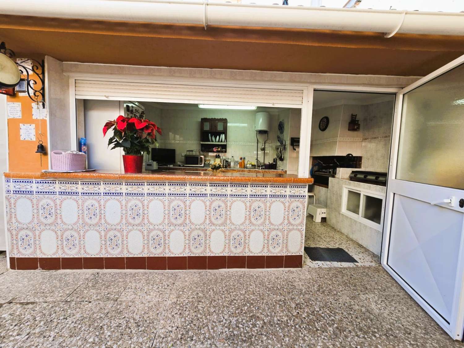 GRAN CASAMATA con estilo propio, muy bien ubicada en la zona urbana de El Romeral, Alhaurín de la Torre.