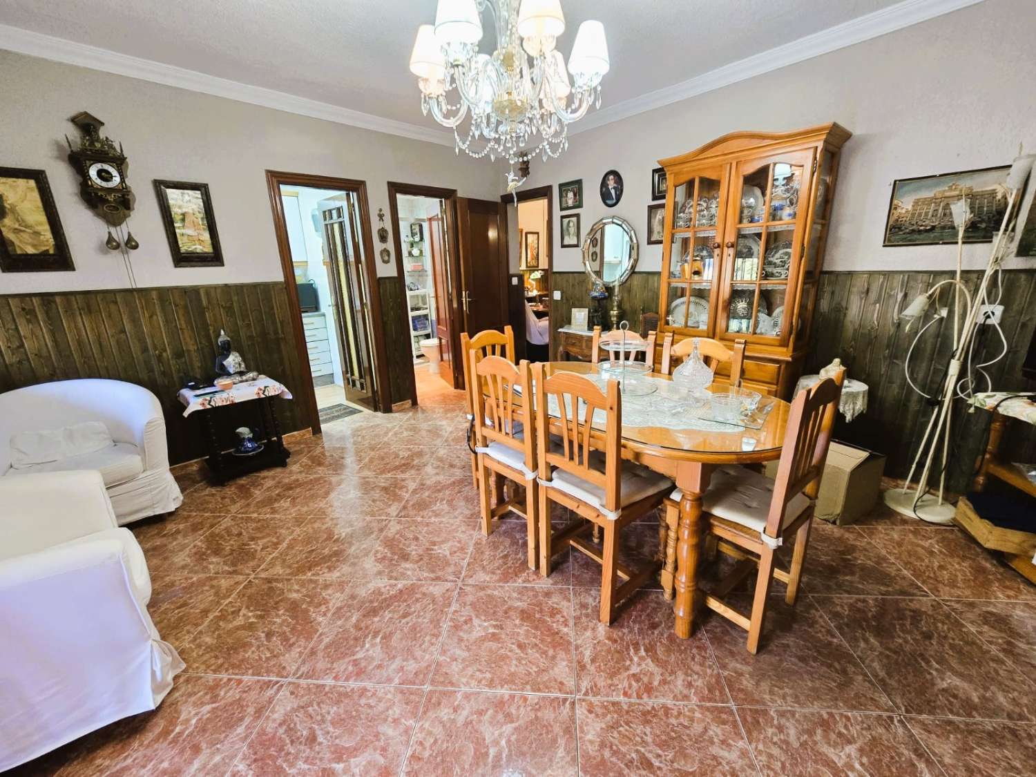 GRAN CASAMATA con estilo propio, muy bien ubicada en la zona urbana de El Romeral, Alhaurín de la Torre.