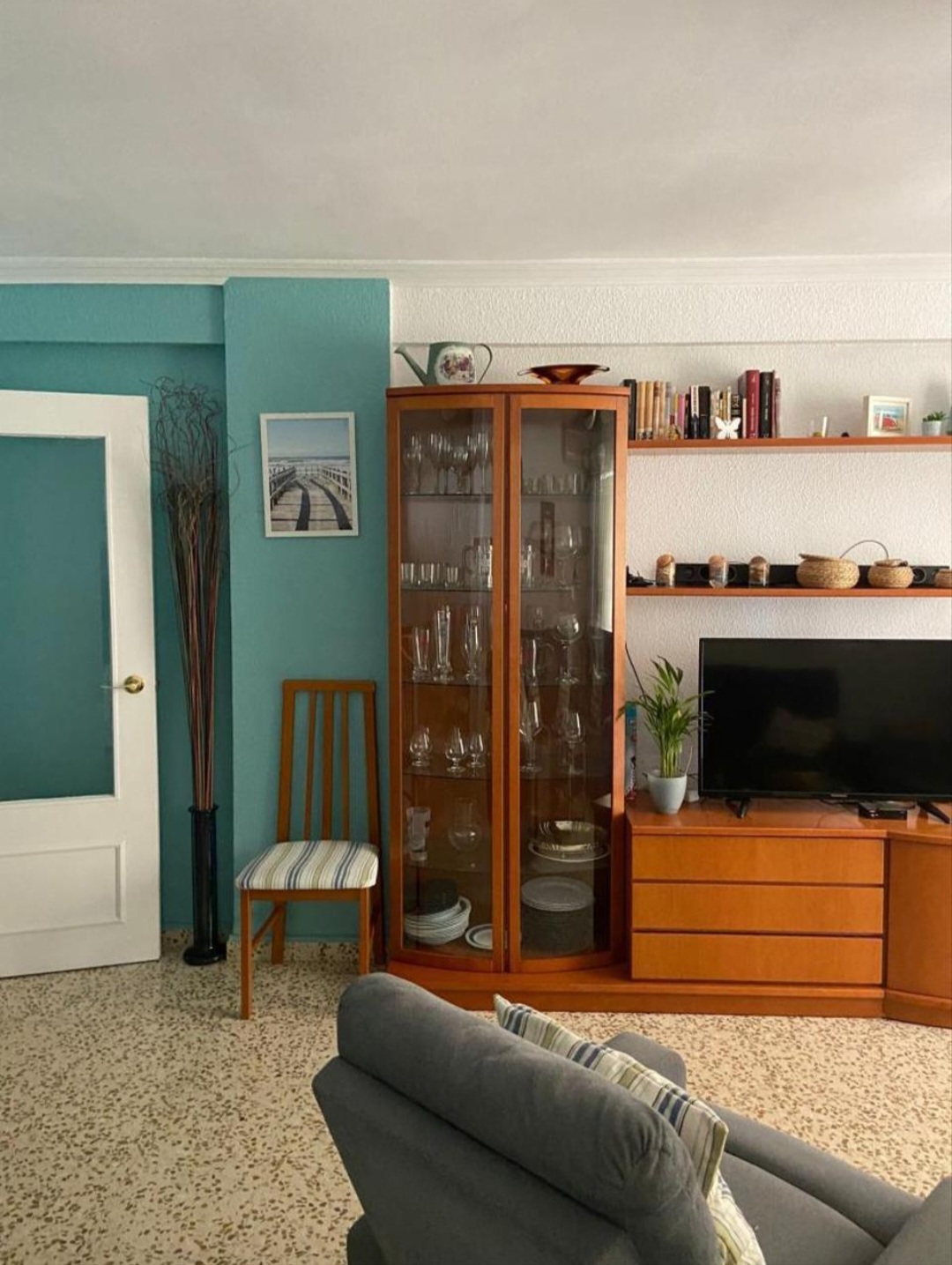 Apartamento en Montemar, a un paso del centro de Torremolinos y de la playa de La Carihuela.