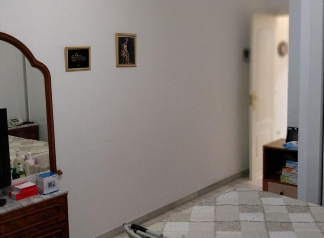 Vivienda en La Trinidad, Málaga, con excelente ubicación.