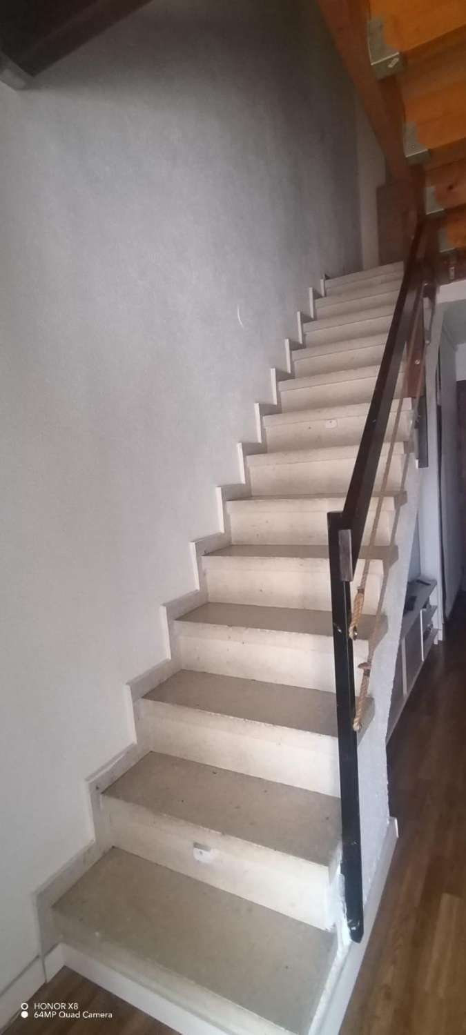 Acogedora vivienda dúplex con jardín privado