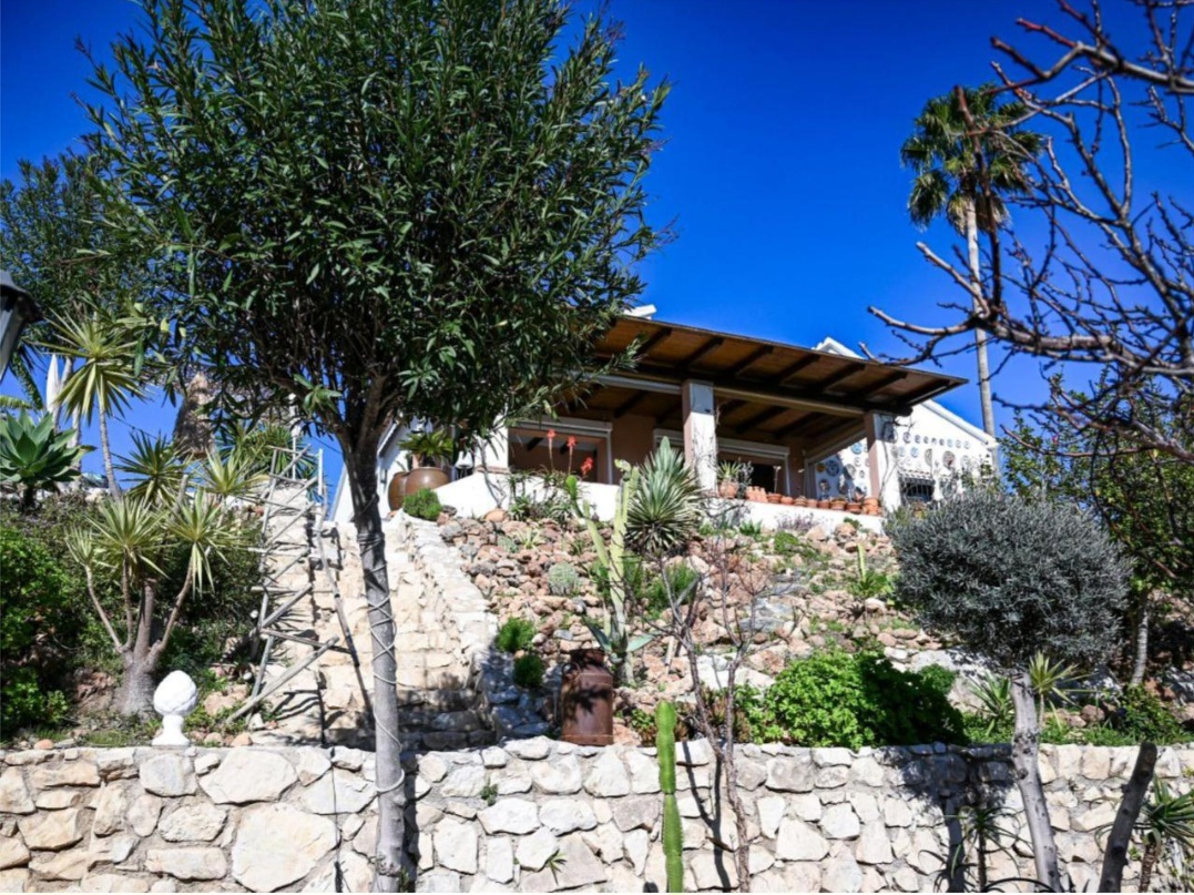 Villa independiente exclusiva con AFO en Alhaurín de la Torre