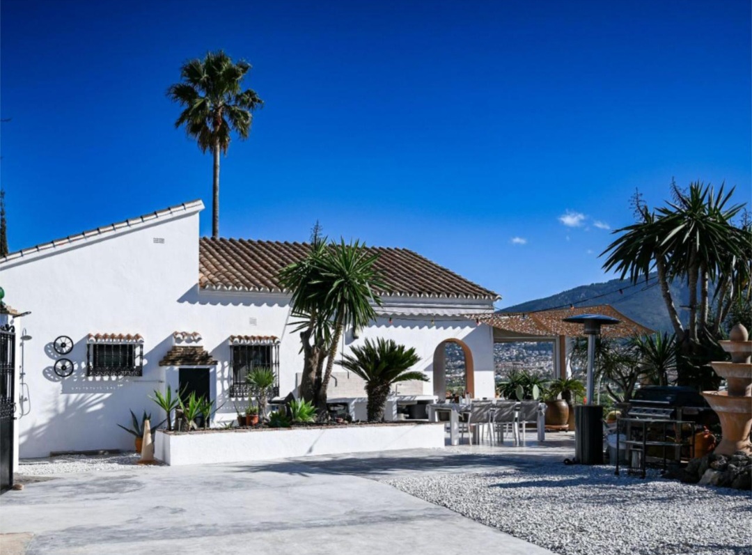 Villa independiente exclusiva con AFO en Alhaurín de la Torre