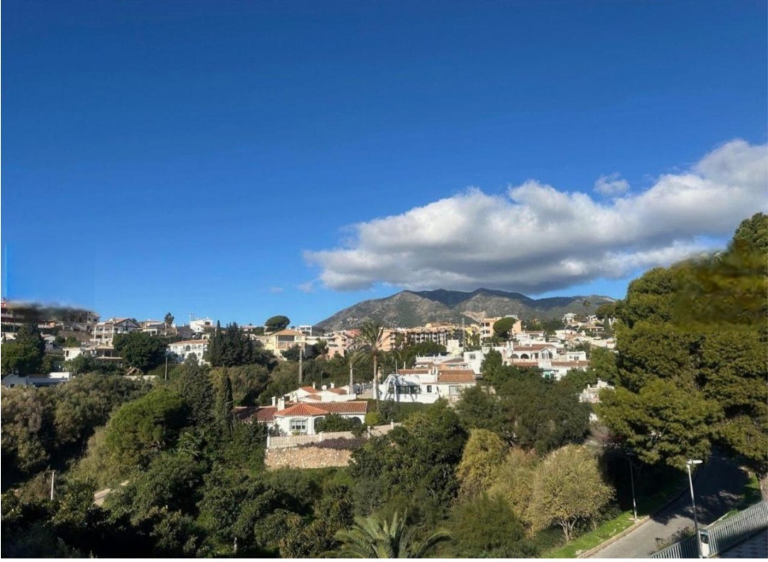 Gran chalet pareado a 100 metros de la playa – Torreblanca, Fuengirola