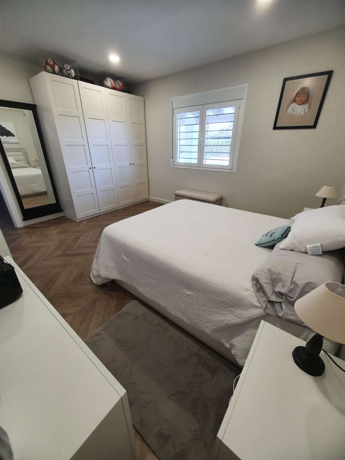 Magnífica villa independiente en venta.