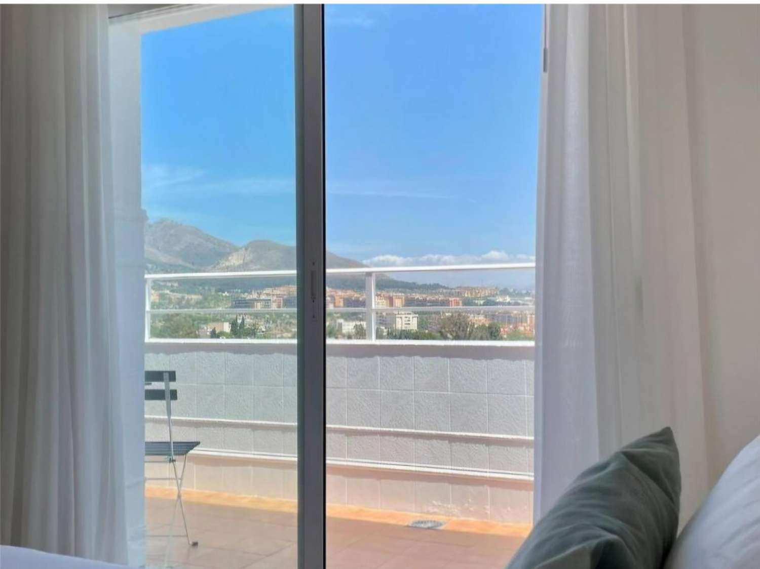 Ático exclusivo en Benalmádena – Diseño, eficiencia y rentabilidad en una sola propiedad