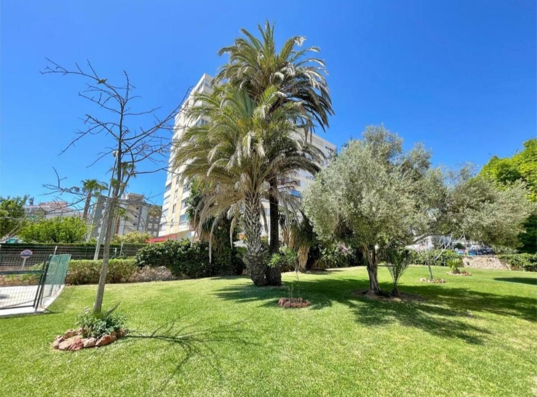 Ático exclusivo en Benalmádena – Diseño, eficiencia y rentabilidad en una sola propiedad