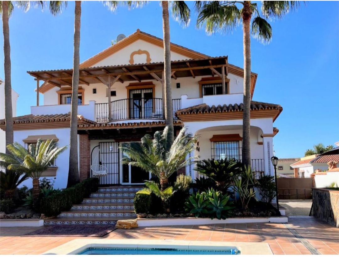 Exclusiva villa andaluza independiente totalmente renovada