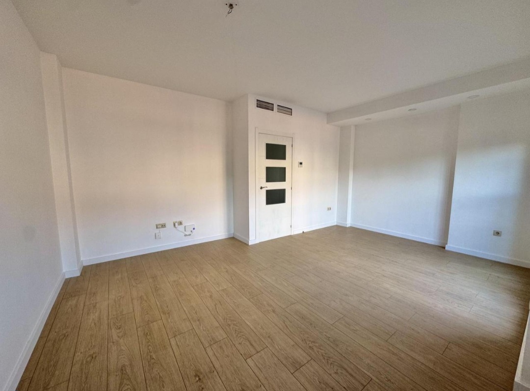 Magnífica casa adosada en Huerta Nueva (Málaga) – aproximadamente 200 m² construidos