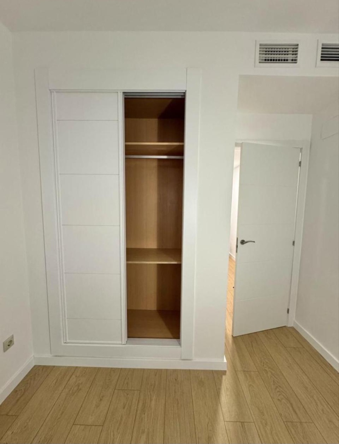 Magnífica casa adosada en Huerta Nueva (Málaga) – aproximadamente 200 m² construidos