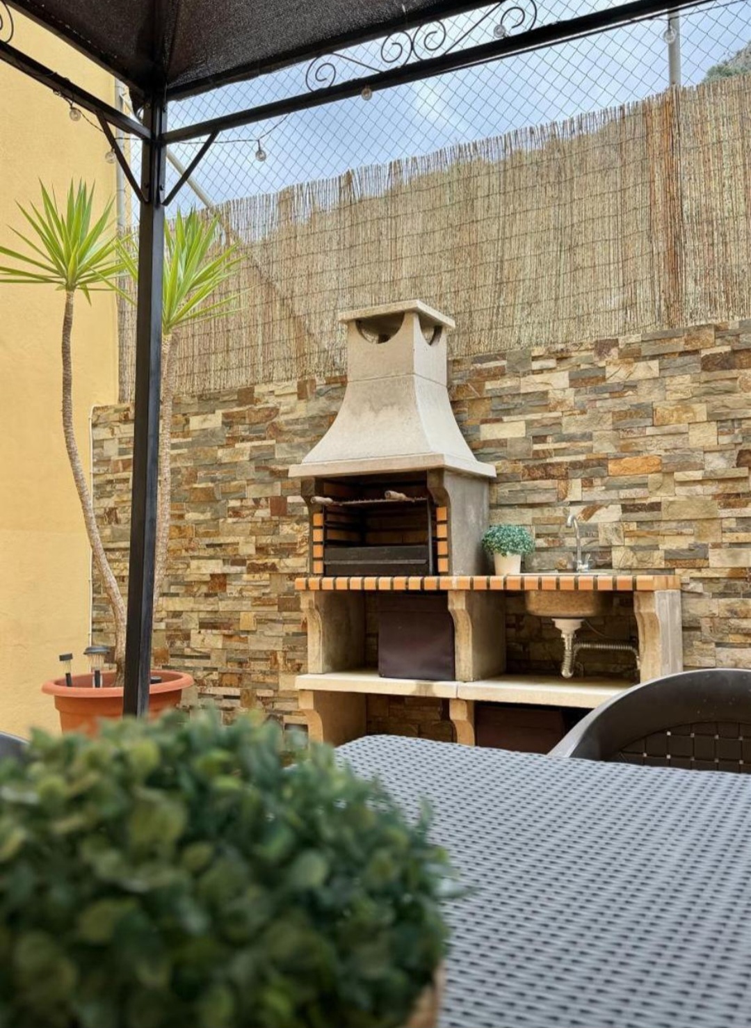 Bajo con gran terraza, garaje y trastero en venta en Cártama Pueblo