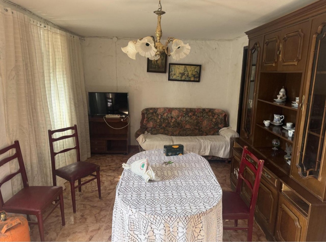 Casa de campo con gran parcela a solo 100 metros del pueblo en Villanueva de Algaidas