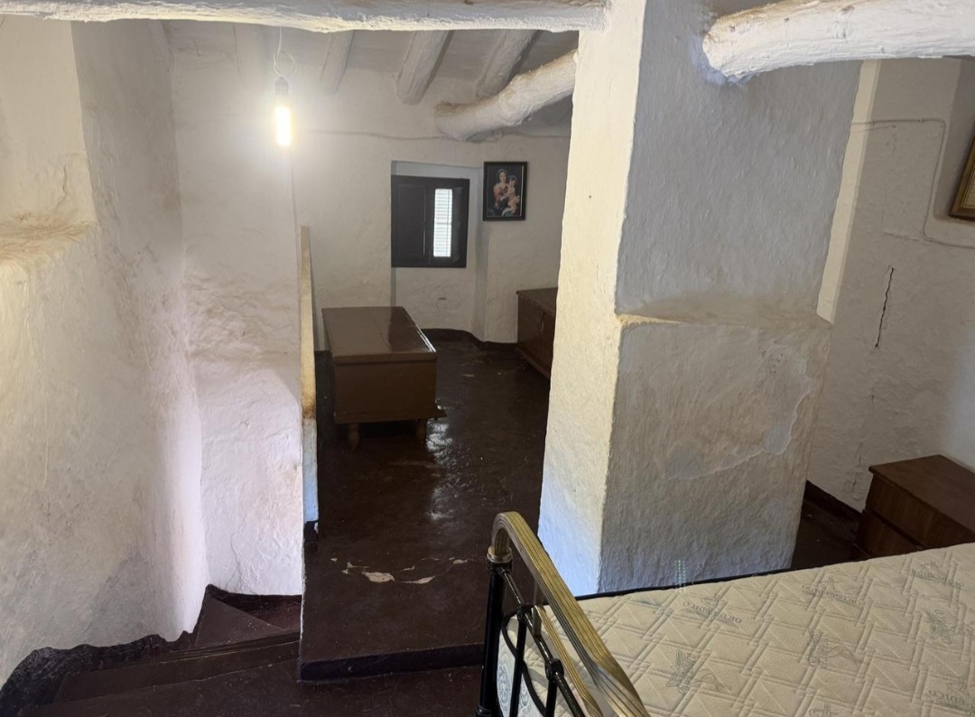 Casa de campo con gran parcela a solo 100 metros del pueblo en Villanueva de Algaidas