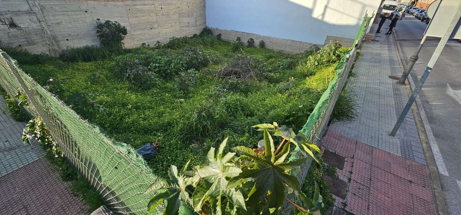 Solar en venta en El Peñón de Zapata – Alhaurín de la Torre