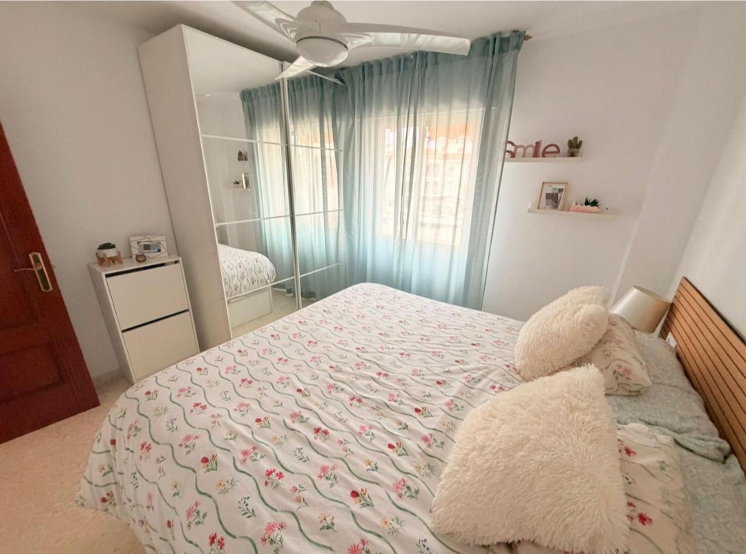 OPORTUNIDAD ÚNICA: Piso con vistas al mar en Arroyo de la Miel