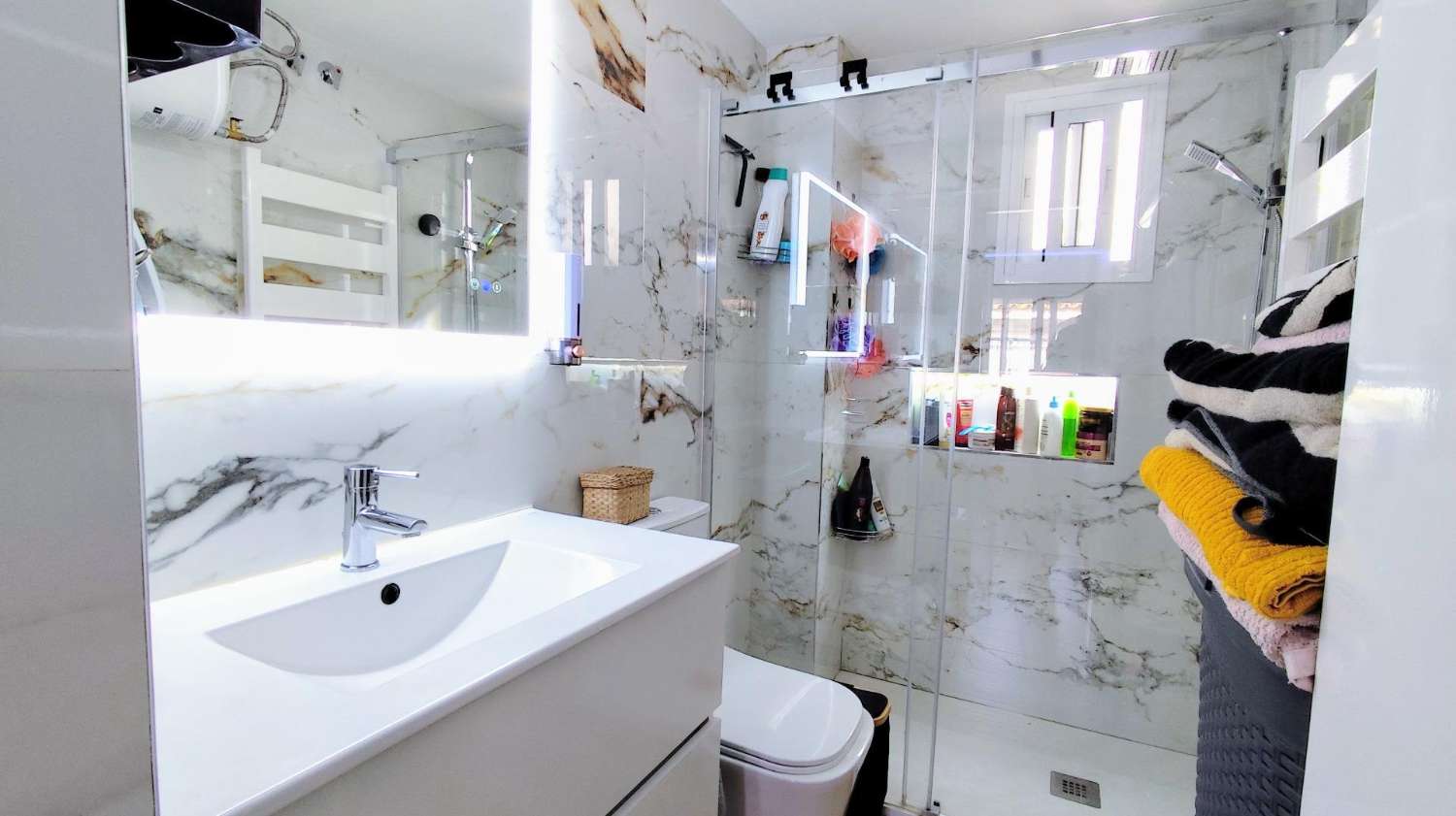 Atractivo piso reformado en la zona del Ayuntamiento de Torremolinos