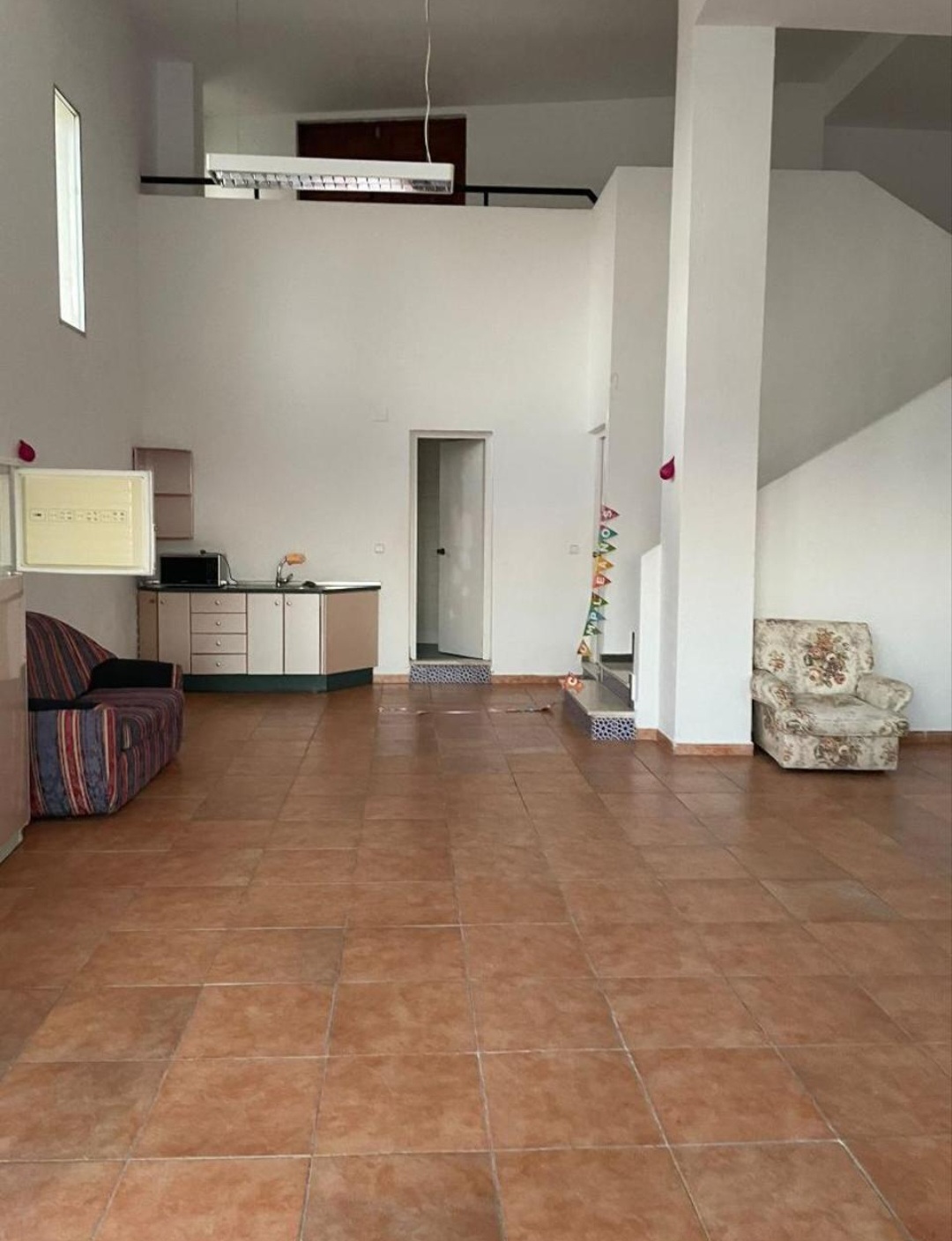 Piso con impresionantes vistas panorámicas al mar en urbanización con piscina en zona tranquila de Torremolinos