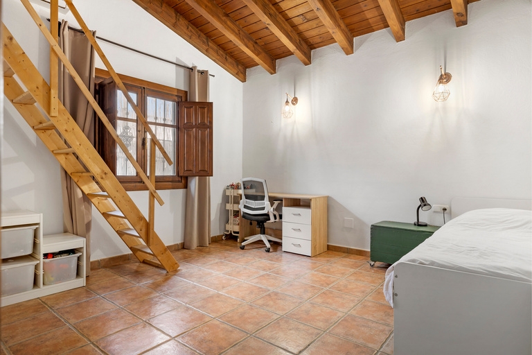 Finca rústica con dos viviendas independientes y piscinas privadas – Alhaurín el Grande / Cártama