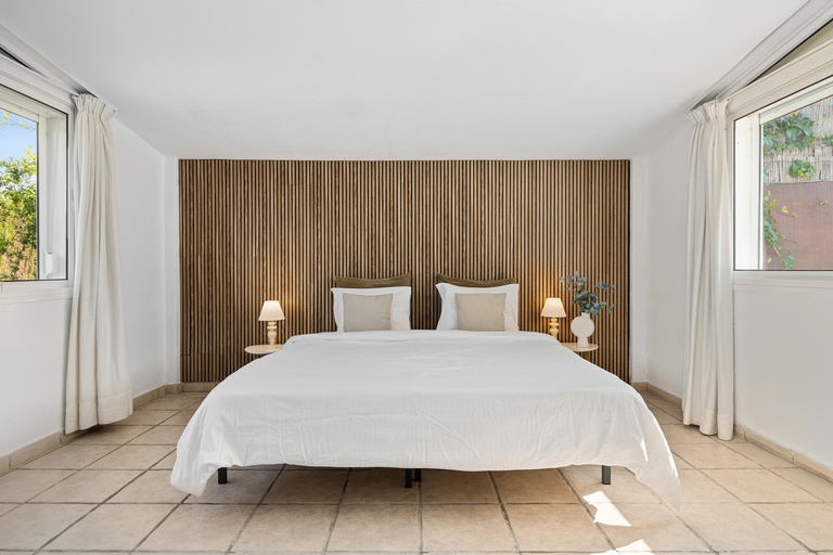 Finca rústica con dos viviendas independientes y piscinas privadas – Alhaurín el Grande / Cártama