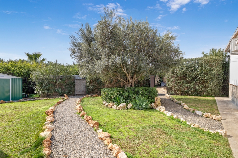 Finca rústica con dos viviendas independientes y piscinas privadas – Alhaurín el Grande / Cártama