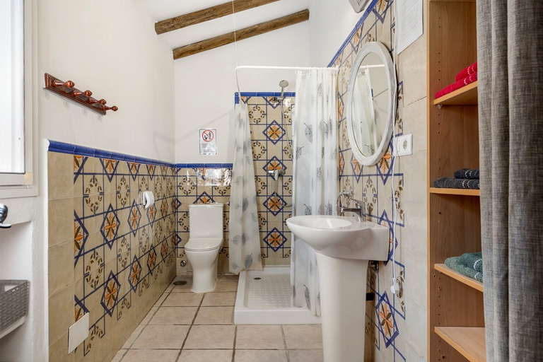 Finca rústica con dos viviendas independientes y piscinas privadas – Alhaurín el Grande / Cártama