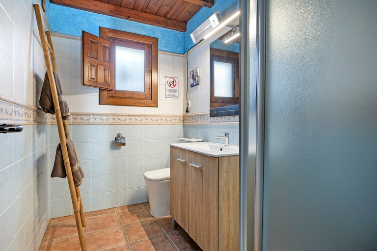 Finca rústica con dos viviendas independientes y piscinas privadas – Alhaurín el Grande / Cártama