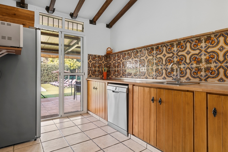 Finca rústica con dos viviendas independientes y piscinas privadas – Alhaurín el Grande / Cártama