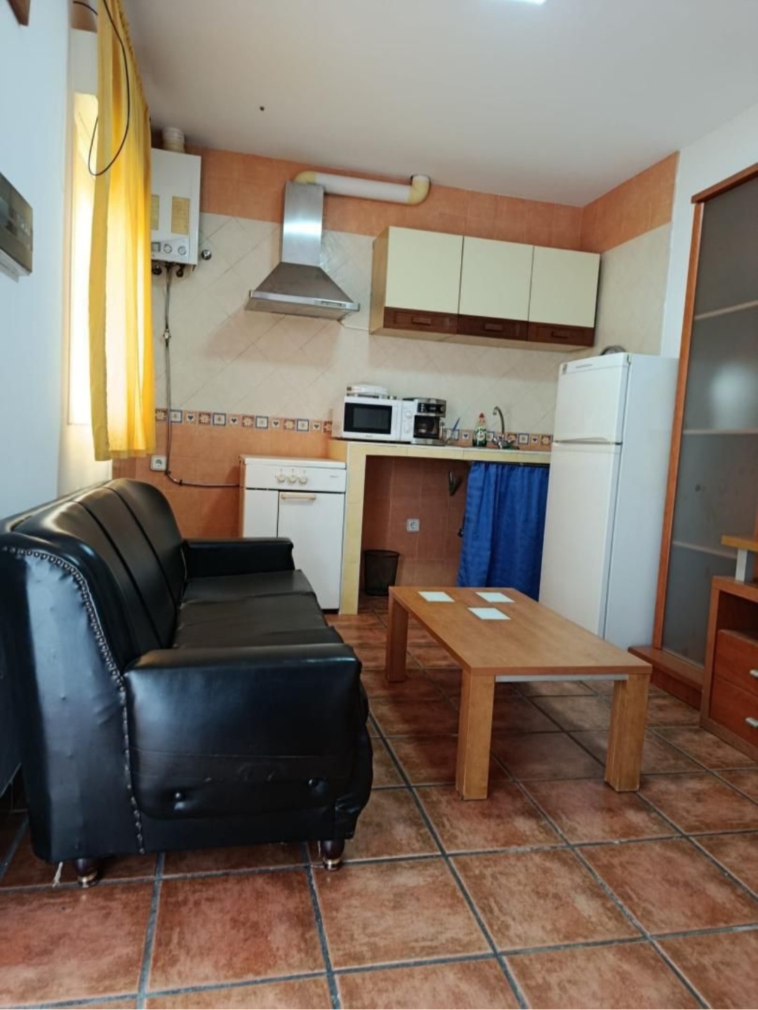 Chalet independiente reformado con dos viviendas, jardín y amplias terrazas en Olias