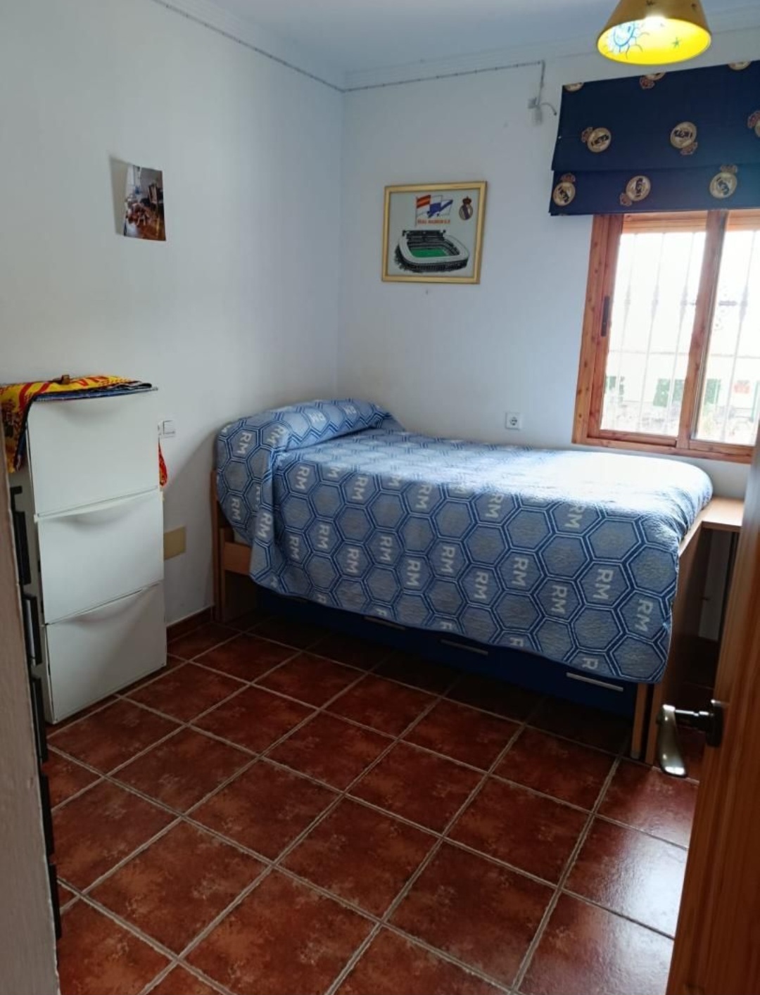 Chalet independiente reformado con dos viviendas, jardín y amplias terrazas en Olias