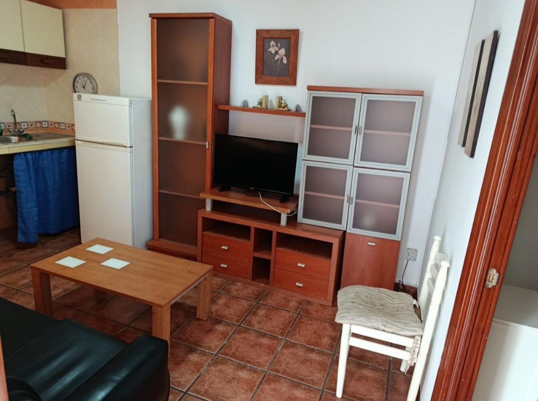 Chalet independiente reformado con dos viviendas, jardín y amplias terrazas en Olias