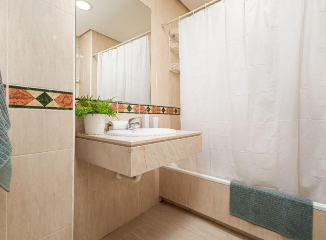 Vive cerca del mar en una de las mejores zonas de Torremolinos