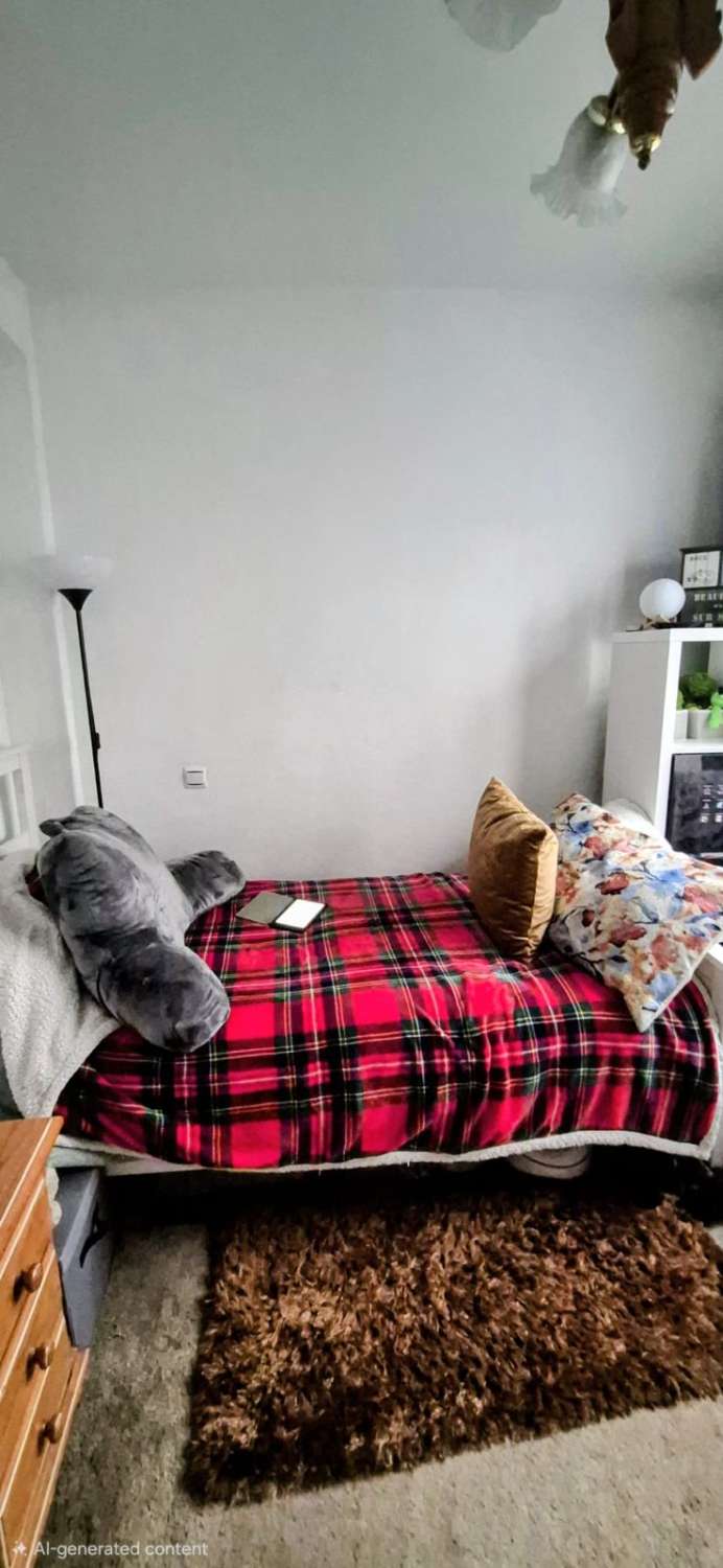 TRADICIÓN Y DISEÑO CONTEMPORÁNEO CON SOLÁRIUM Y VISTAS AL VALLE EN EL CORAZÓN DE ALHAURÍN