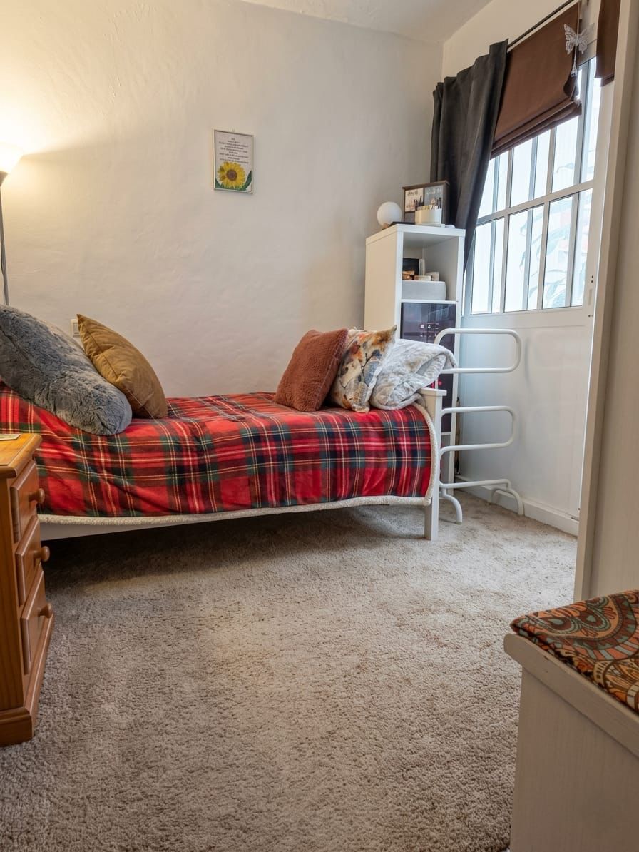 TRADICIÓN Y DISEÑO CONTEMPORÁNEO CON SOLÁRIUM Y VISTAS AL VALLE EN EL CORAZÓN DE ALHAURÍN