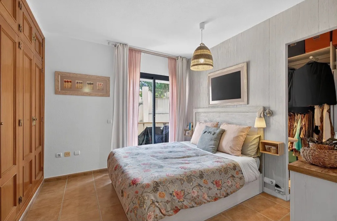 Impresionante chalet adosado en urbanización exclusiva con piscina en Capellanía, Alhaurín de la Torre