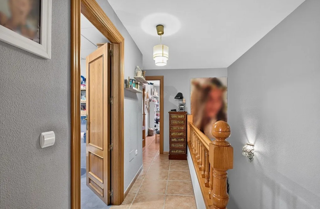 Impresionante chalet adosado en urbanización exclusiva con piscina en Capellanía, Alhaurín de la Torre