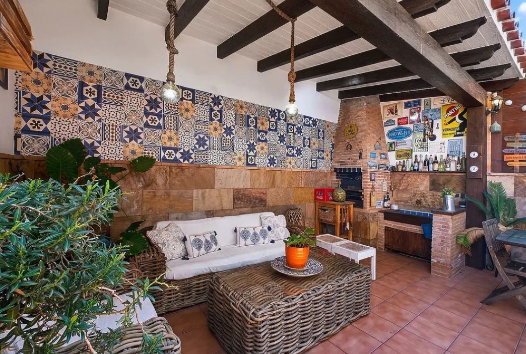 Impresionante chalet adosado en urbanización exclusiva con piscina en Capellanía, Alhaurín de la Torre