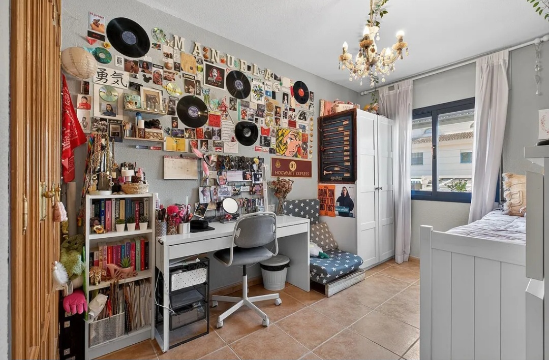 Impresionante chalet adosado en urbanización exclusiva con piscina en Capellanía, Alhaurín de la Torre