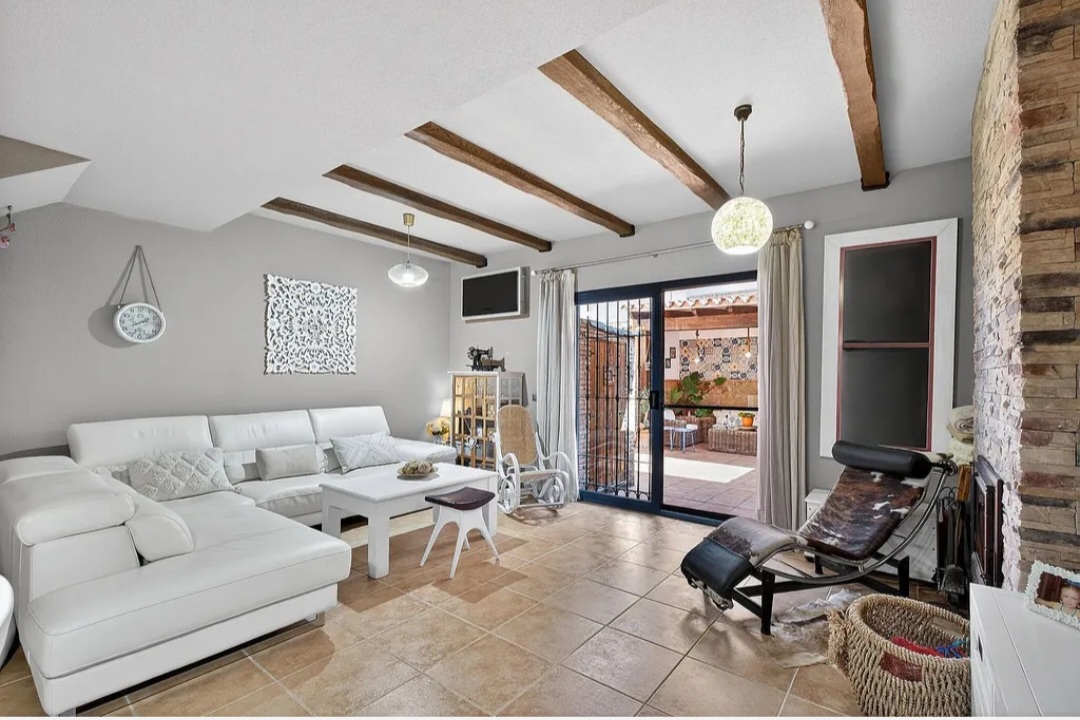 Impresionante chalet adosado en urbanización exclusiva con piscina en Capellanía, Alhaurín de la Torre