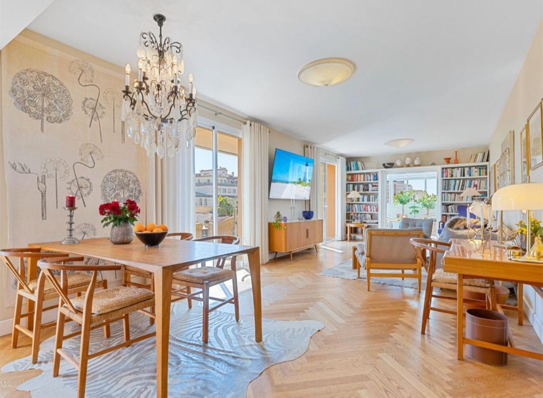 Ático exclusivo de 4 dormitorios con gran terraza en el corazón de Fuengirola