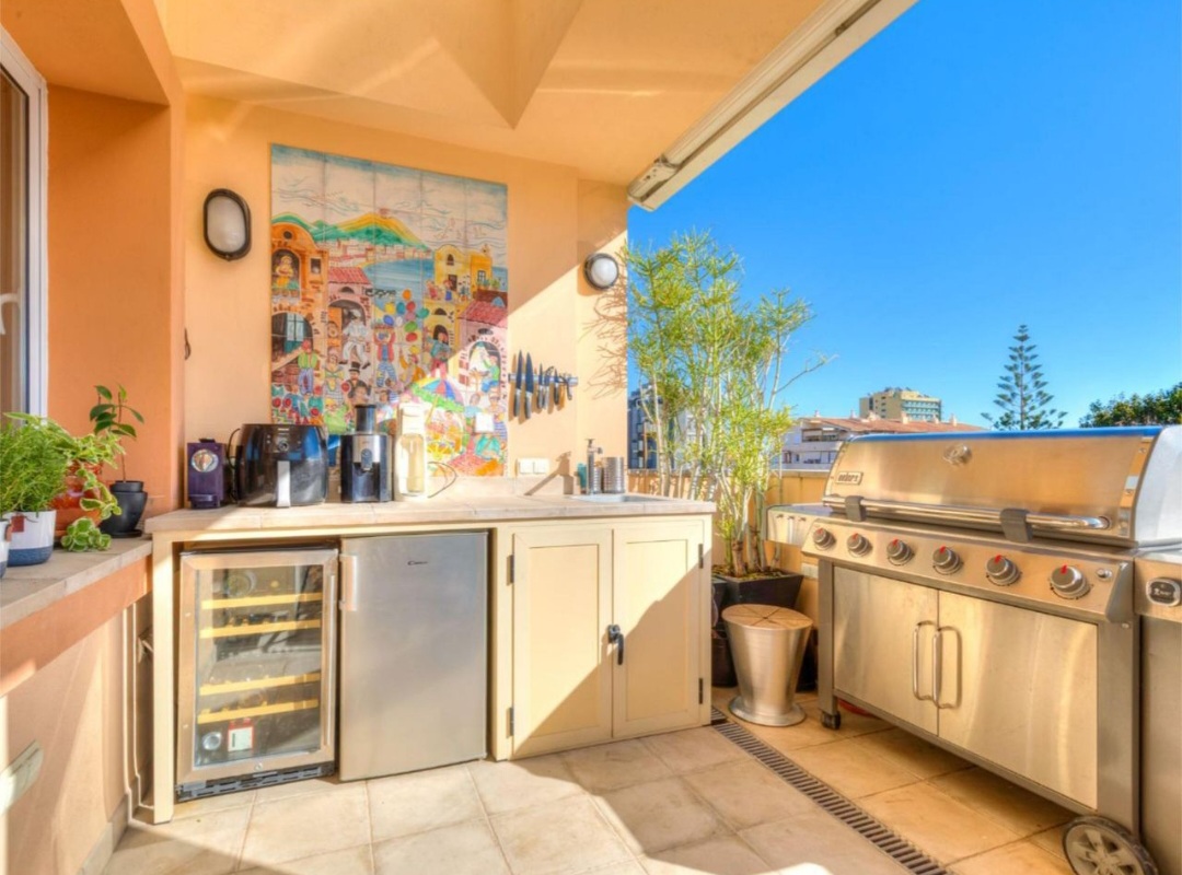 Ático exclusivo de 4 dormitorios con gran terraza en el corazón de Fuengirola