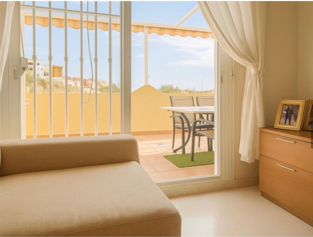 Ático en venta en Rincón de la Victoria – Luz, amplitud y calidad de vida