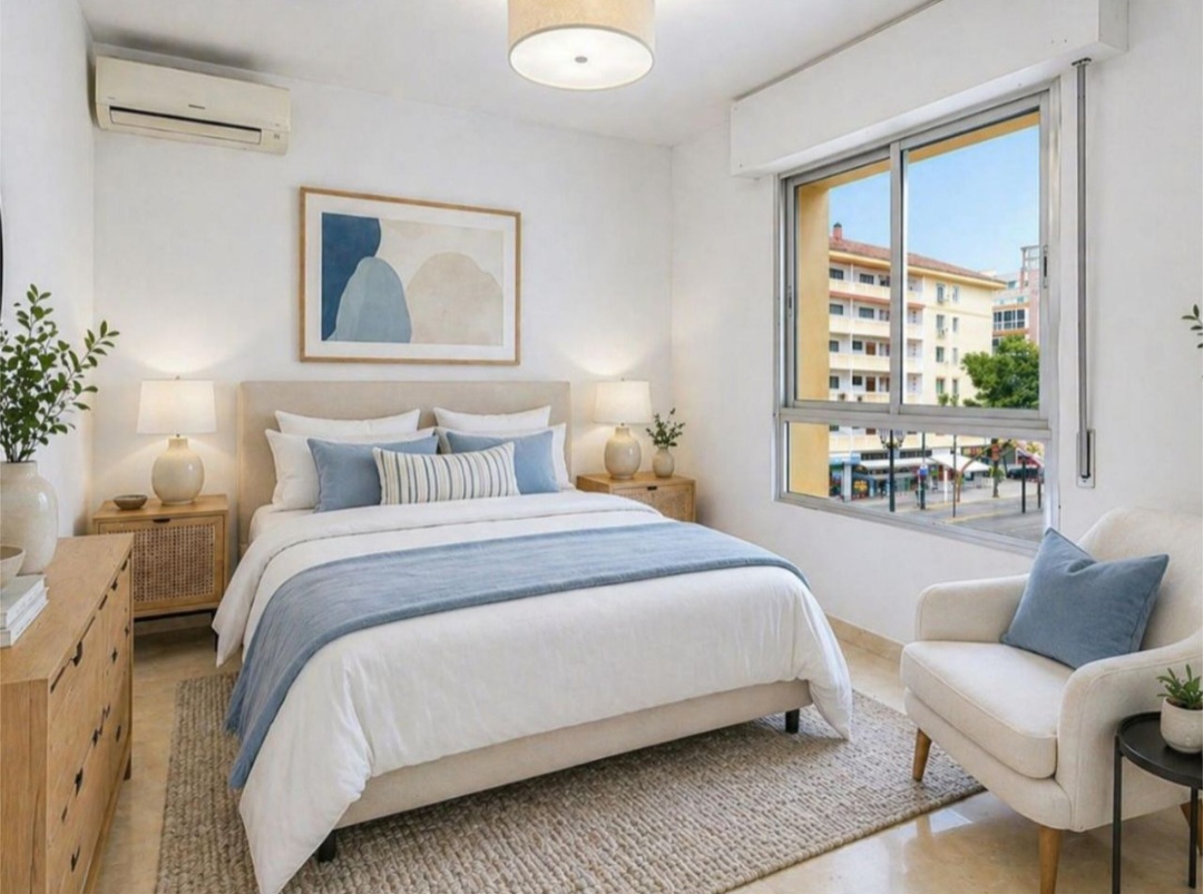 Espectacular piso de 3 dormitorios con licencia turística a 200 m de la playa – Fuengirola centro