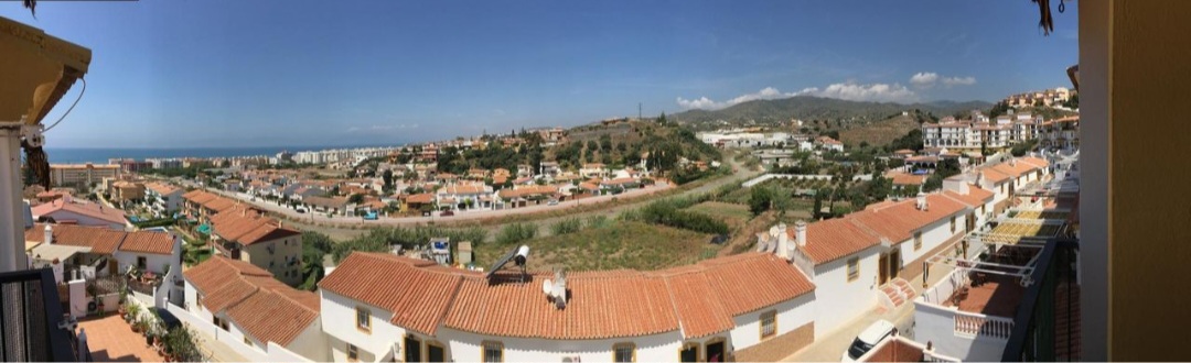 Chalet pareado con vistas al mar en Urb. Lo Cea – Rincón de la Victoria