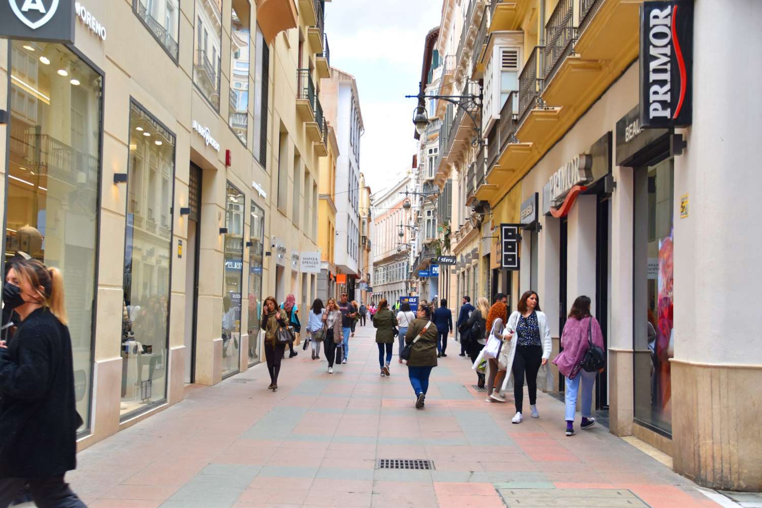 Precioso ático dúplex abuhardillado en pleno corazón del centro histórico de Málaga.