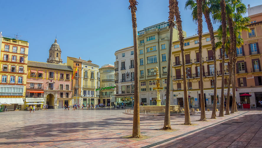 Precioso ático dúplex abuhardillado en pleno corazón del centro histórico de Málaga.
