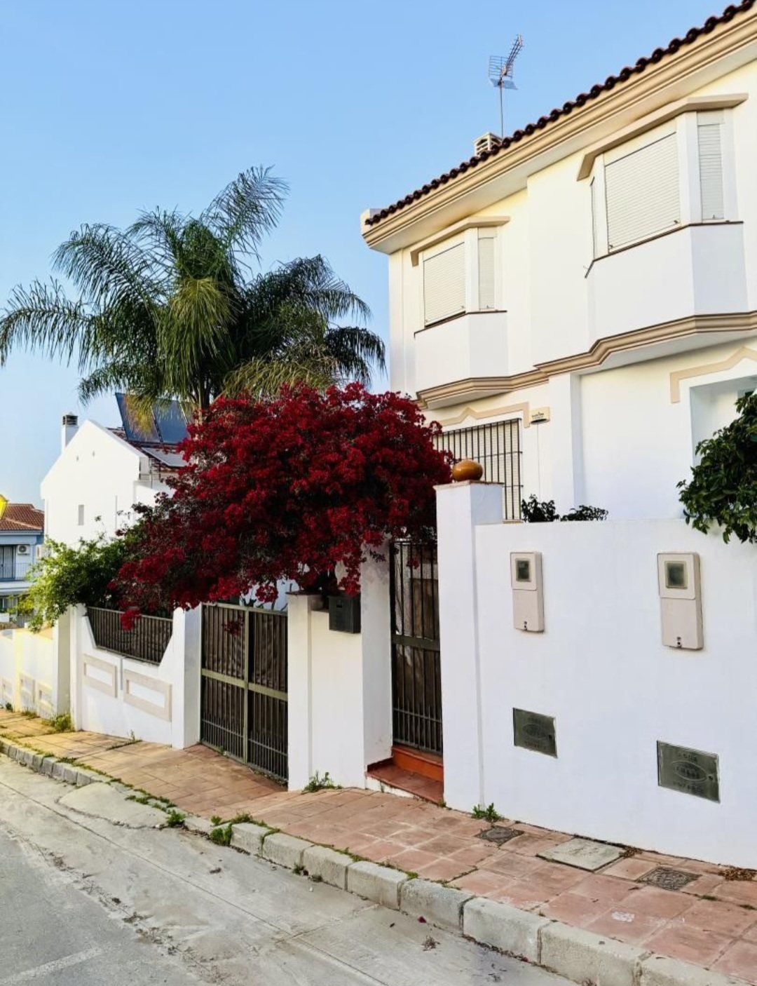 Magnífica vivienda en esquina de 190 m² en Alhaurin de la Torre