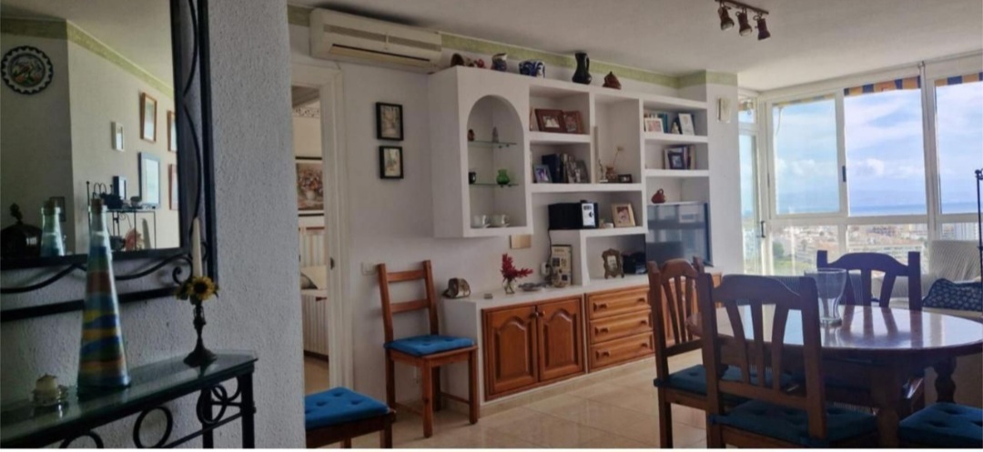 Apartamento con impresionantes vistas al mar