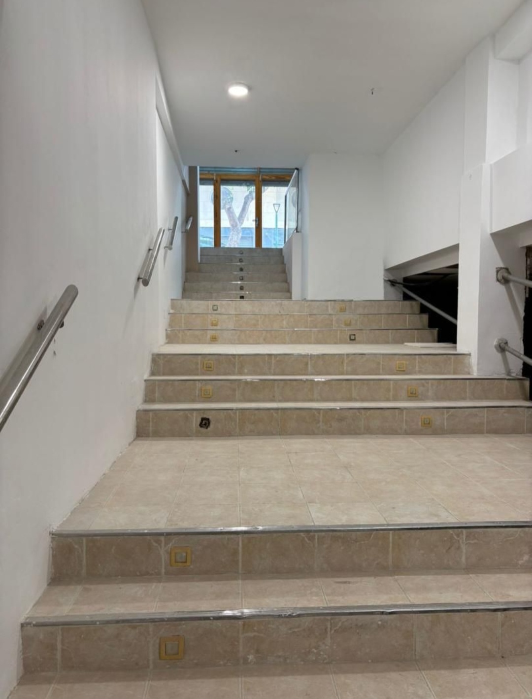 Local comercial de 650 m² en venta en ubicación estratégica, Malaga