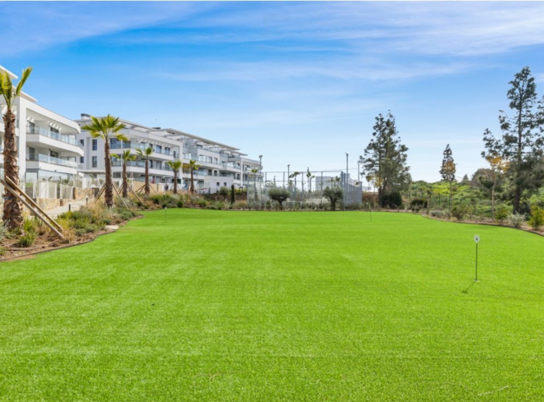 Exclusivo apartamento de lujo prácticamente nuevo con espectacular jardín privado de 128 m²